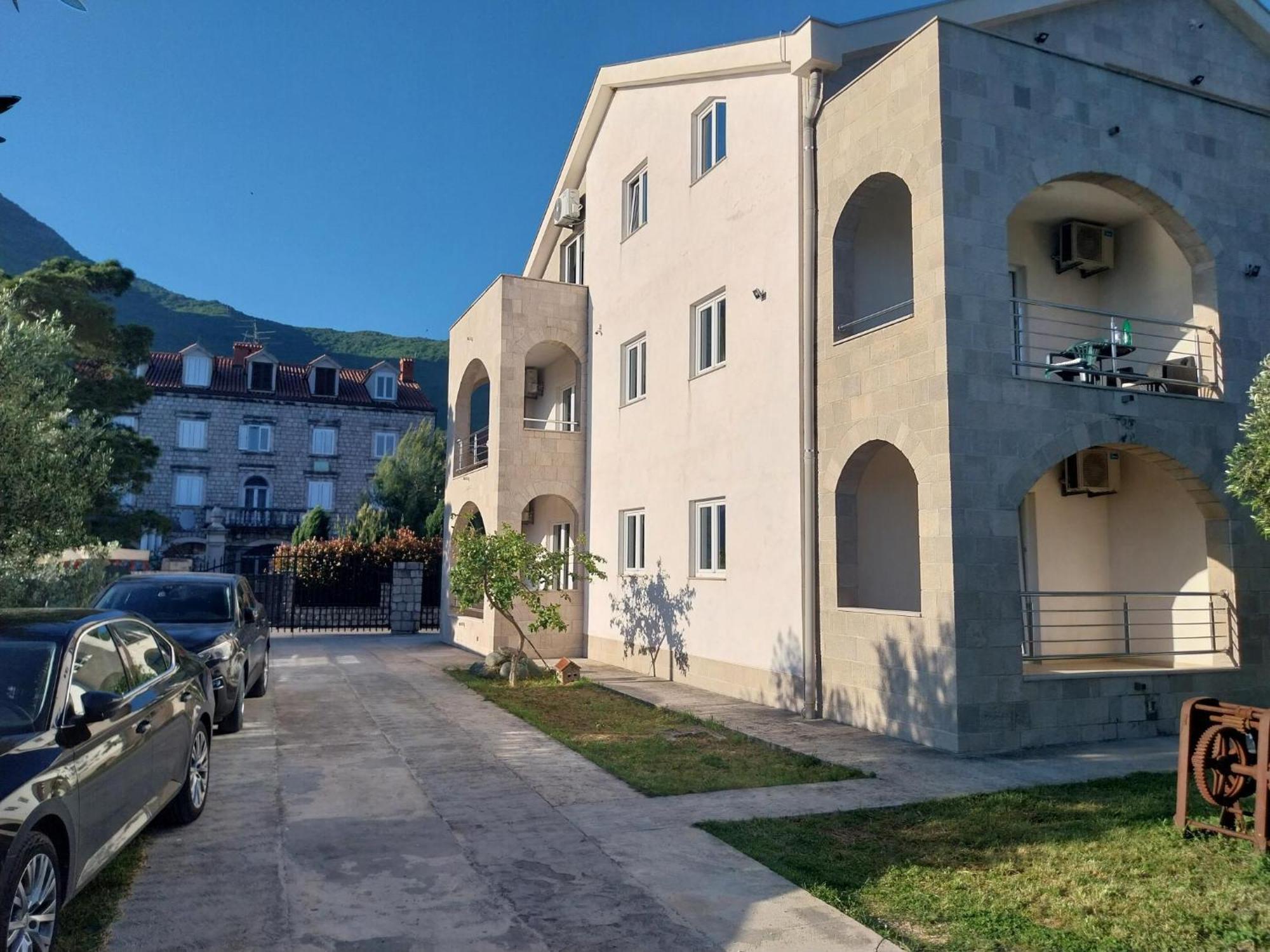 Apartments Villa Danilovic Herceg Novi Exterior foto